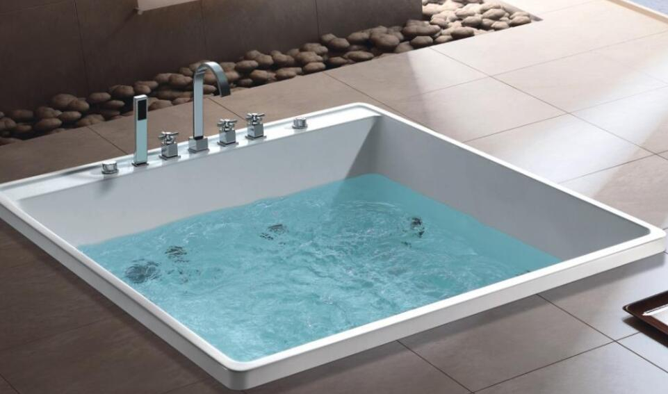 你知道亞克力浴缸要怎么保養？看完你就了解了！